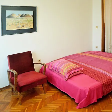 Apartment Makedonia 19 A *